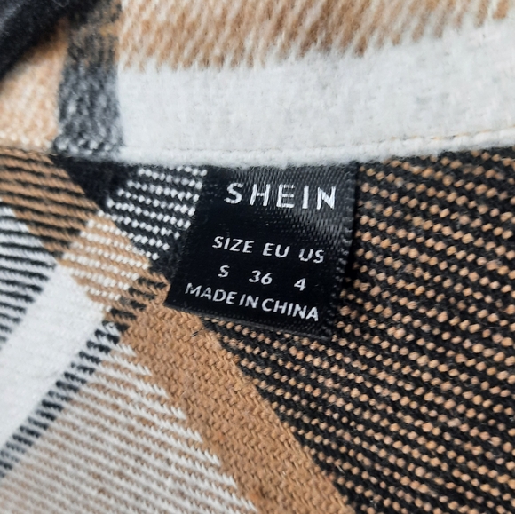 Oversized Plaid Shacket - Picture 5 of 11